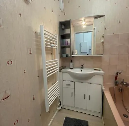 Apartment Dans Front De