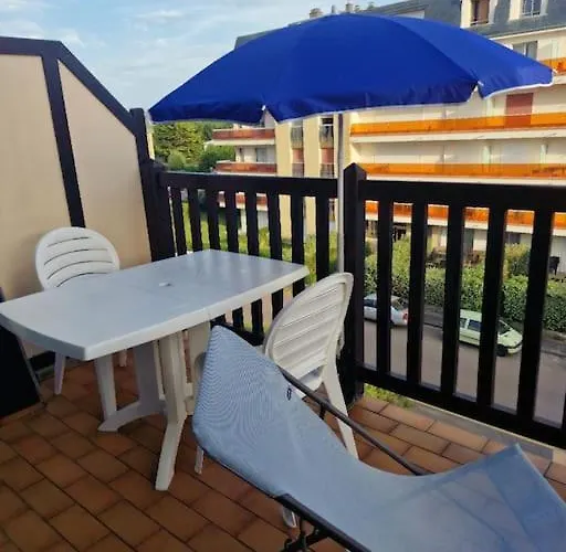 Dans Front De Apartment Cabourg
